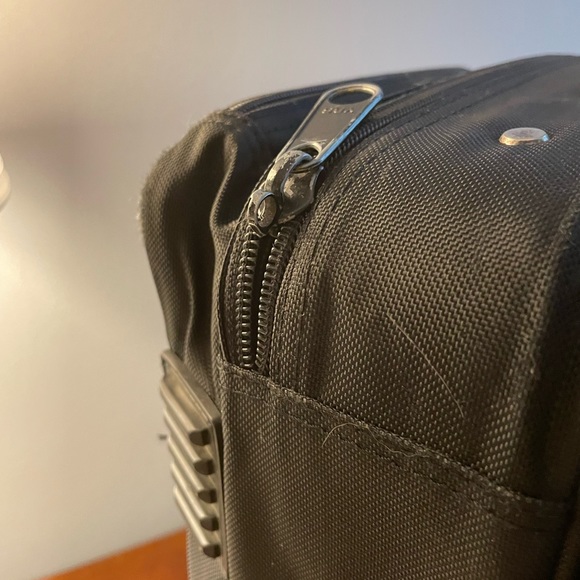 Laptop carry case - Picture 12 of 16